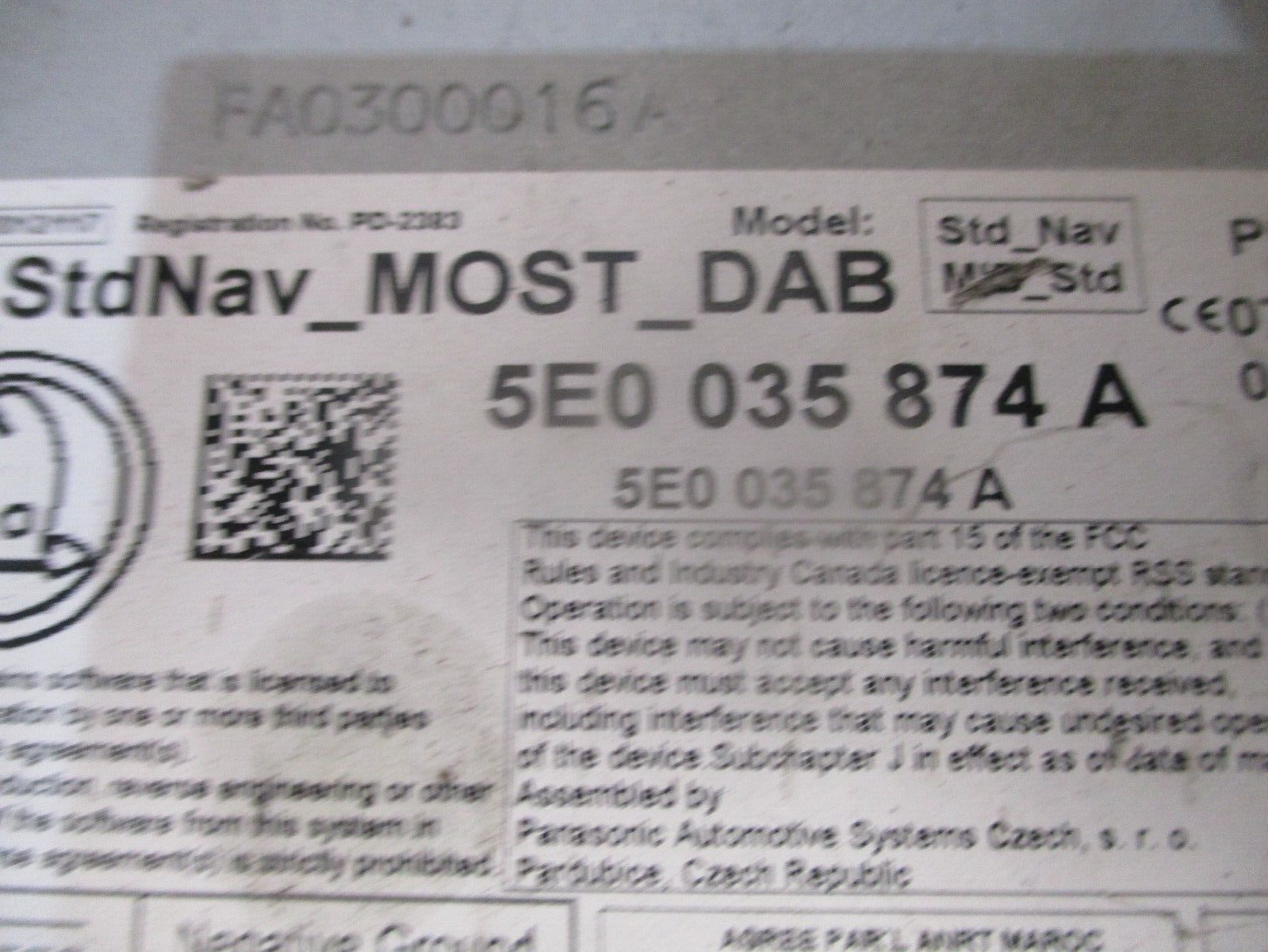 2014 GENUINE SKODA OCTAVIA SAT NAV CD SD CARD MULTIMEDIA HEAD UNIT 5E0035874A - Image 2