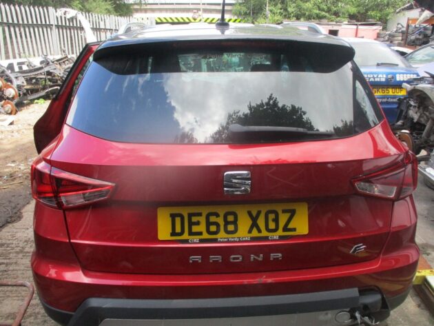 2018 GENUINE SEAT ARONA FR REAR BARE TAILGATE BOOTLID - Image 3