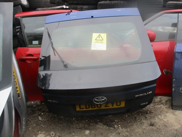 2010 GENUINE TOYOTA PRIUS REAR TAILGATE BOOTLID - Image 2
