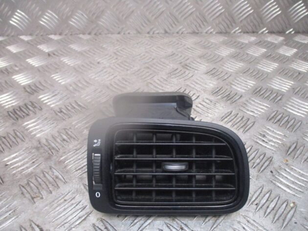 2012 GENUINE VW POLO 6R FRONT RIGHT DRIVER SIDE AIRVENT 6RF819704 - Image 2