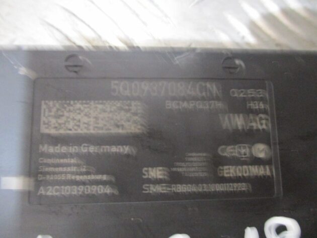 2018 GENUINE VW GOLF MK7 BCM BODY CONTROL MODULE 5Q0937084CN - Image 3