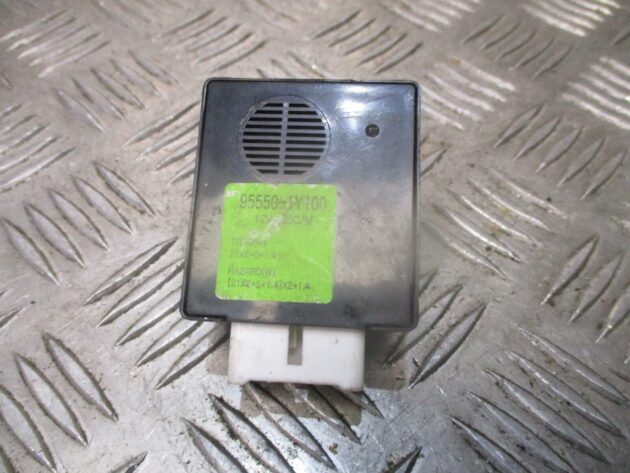 2012 GENUINE TOYOTA PRIUS INDICATOR RELAY MODULE 95550-1Y100