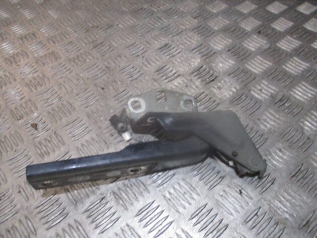 2011 GENUINE VW PASSAT CC FRONT RIGHT DRIVER SIDE BONNET HINGE 3C8823302A - Image 2