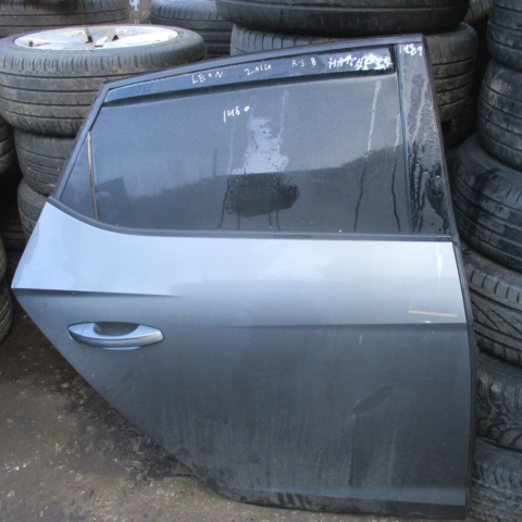 2015 GENUINE SEAT LEON HATCHBACK REAR RIGHT DRIVER SIDE BARE SHELL DOOR