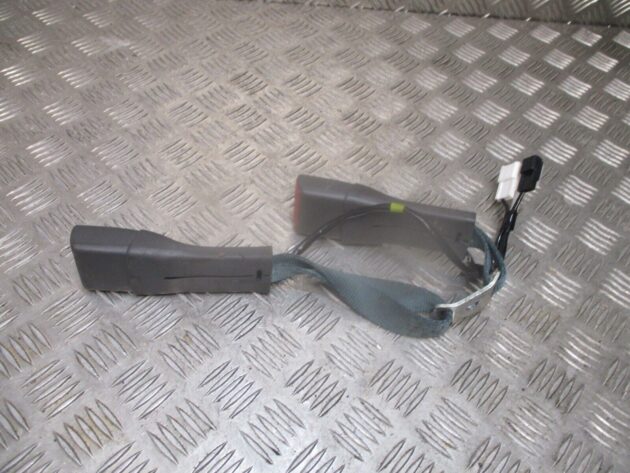 2011 GENUINE TOYOTA PRIUS  REAR TWIN SEAT BELT BUCKLES HOLDERS CATCHERS - Image 3