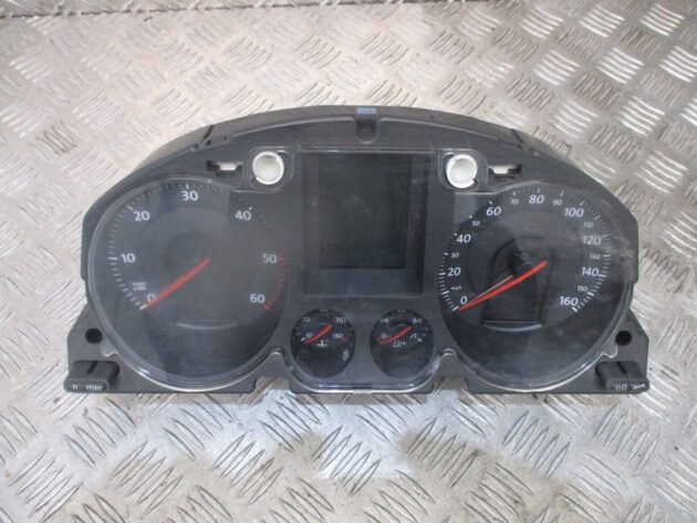 2009 GENUINE VW PASSAT SPEEDOMETER INSTRUMENT CLUSTER CLOCK 3C0920971E