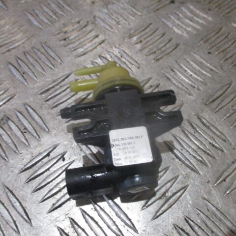 2015 GENUINE VW GOLF MK7 VACUUM SOLENOID CONTROL VALVE 04L131051F 1K0906627B
