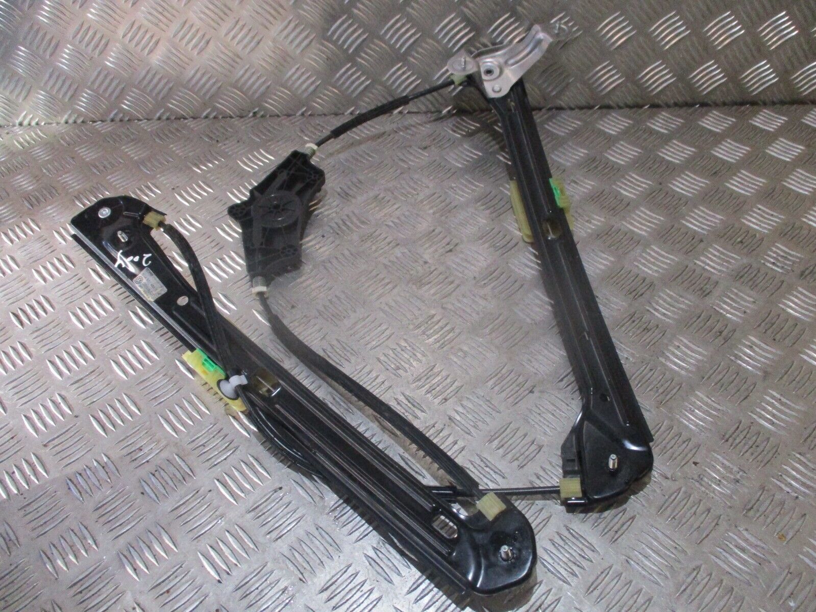 2015 VW GOLF MK7 FRONT RIGHT DRIVER SIDE WINDOW REGULATER 5G4837462H - Image 3