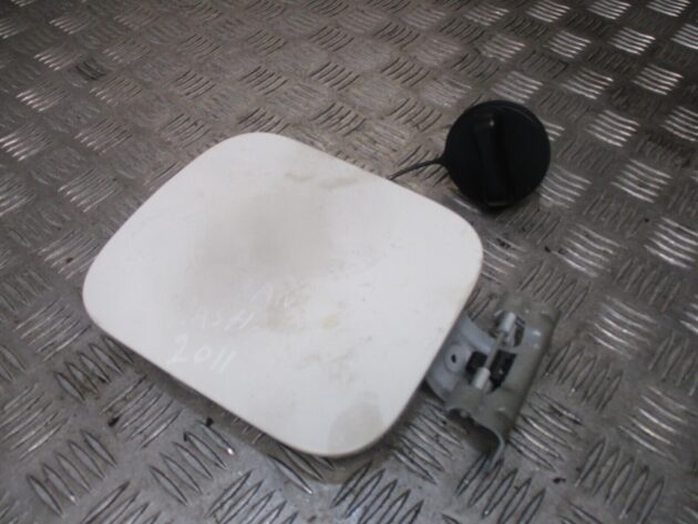 2012 GENUINE NISSAN QASHQI DIESEL FUEL FILLER FLAP CAP