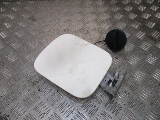 2012 GENUINE NISSAN QASHQI DIESEL FUEL FILLER FLAP CAP - Image 3