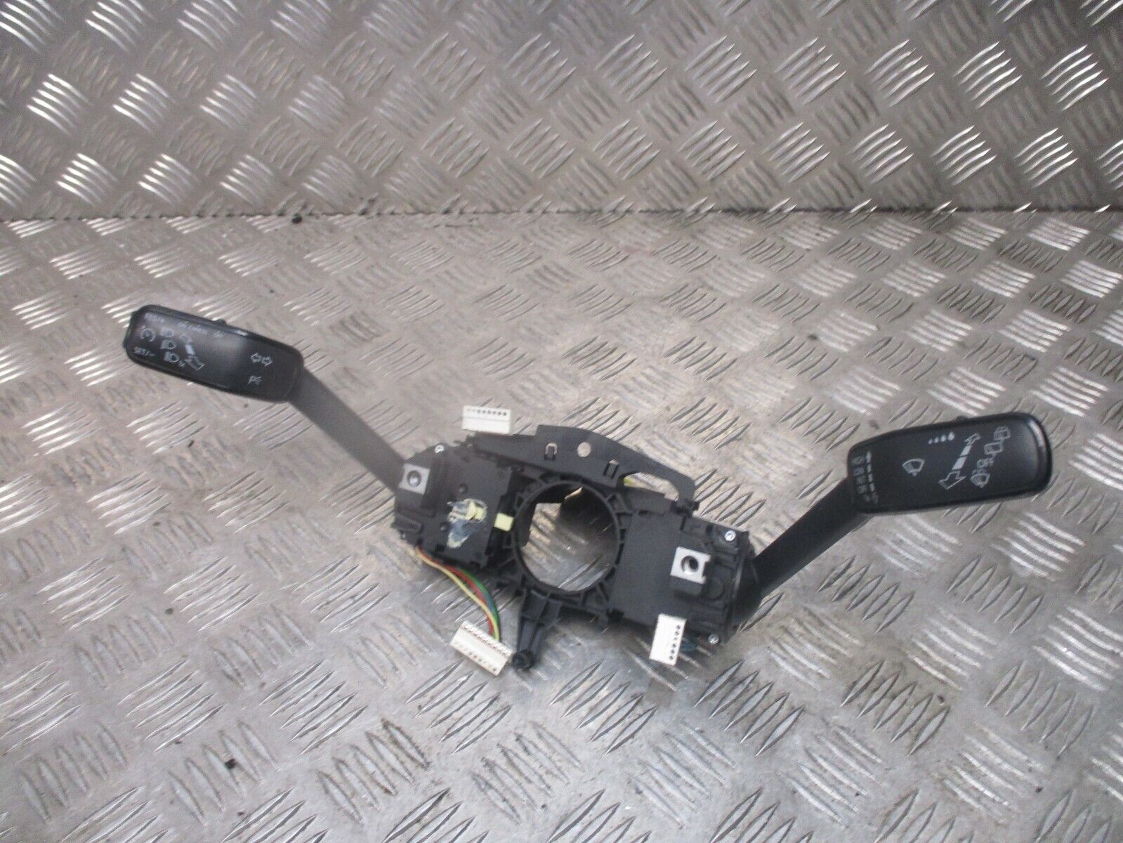 2015 GENUINE SEAT LEON INDICATER WIPER STALK 5Q0953507GP 5Q0953513R