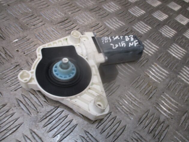 2016 GENUINE VW PASSAT B8 FRONT LEFT PASSENGER SIDE WINDOW MOTOR 5Q4959801B - Image 3