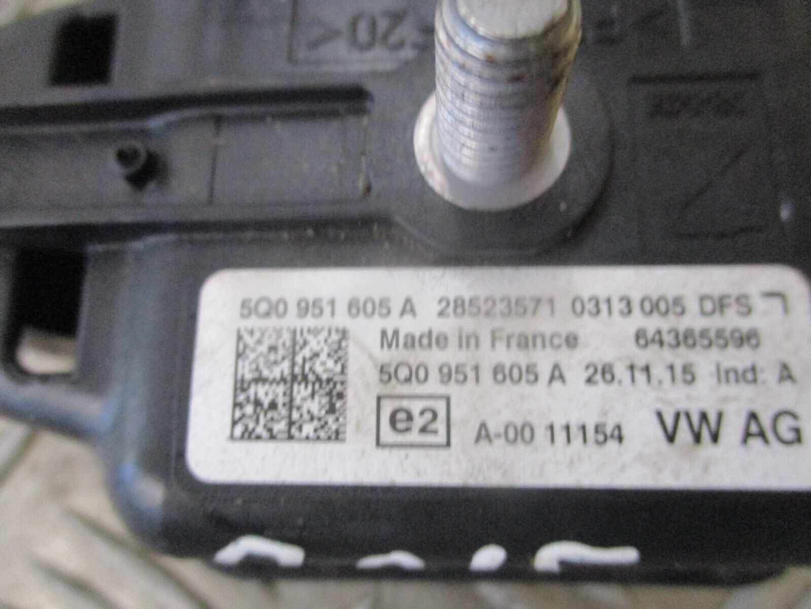 2015 GENUINE VW GOLF MK7 FRONT HORN ALARM SIREN 5Q0951605A - Image 2