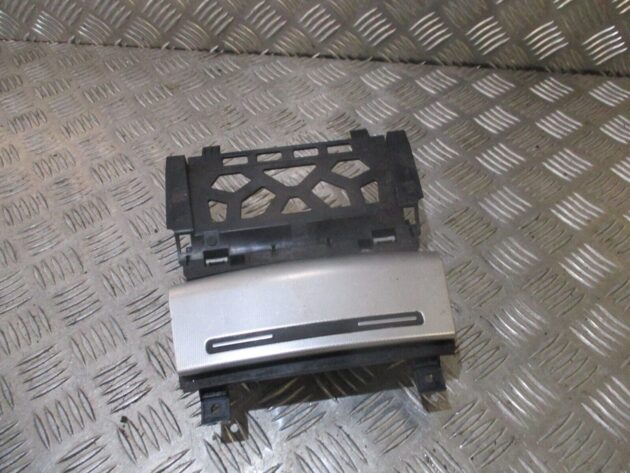 2012 GENUINE AUDI A3 8P CENTRE CONSOLE DASHBOARD STORAGE COMPARTMENT 8P0857951 - Image 3