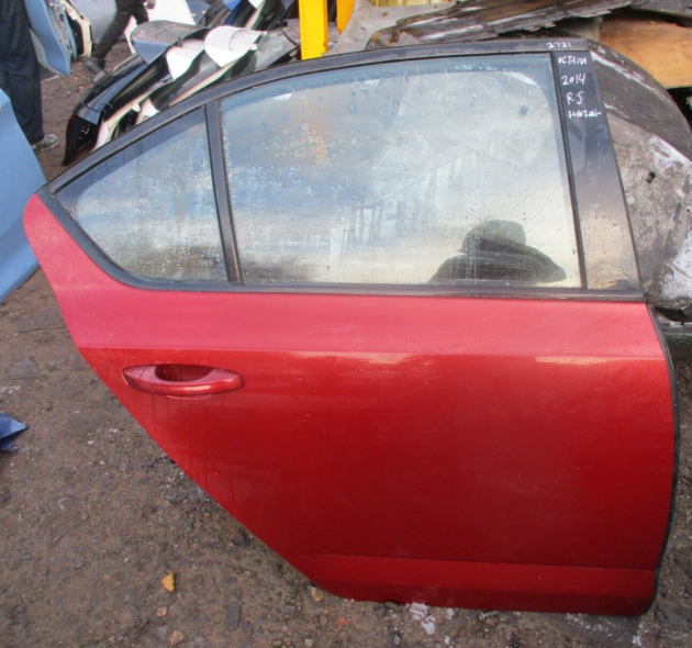 2014 GENUINE SKODA OCTAVIA HATCHBACK REAR RIGHT DRIVER SIDE BARE SHELL DOOR OSR