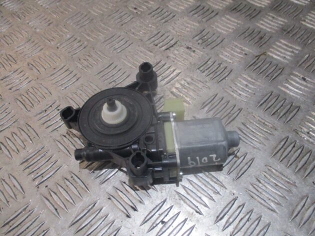 2019 GENUINE AUDI Q2 REAR RIGHT DRIVER SIDE WINDOW MOTOR 5Q0959802 - Image 3