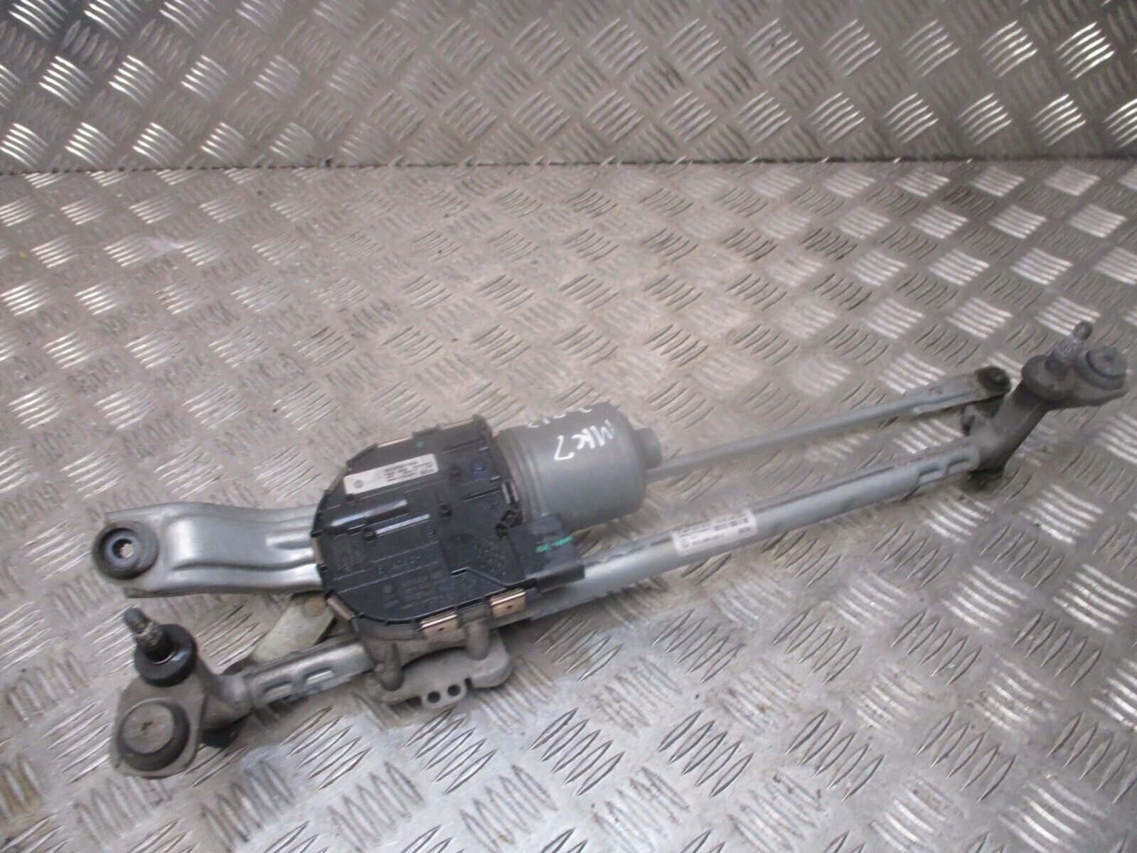 2015 GENUINE VW GOLF MK7 FRONT WINDSCREEN WIPER MOTOR LINKAGE 5G2955023C - Image 3