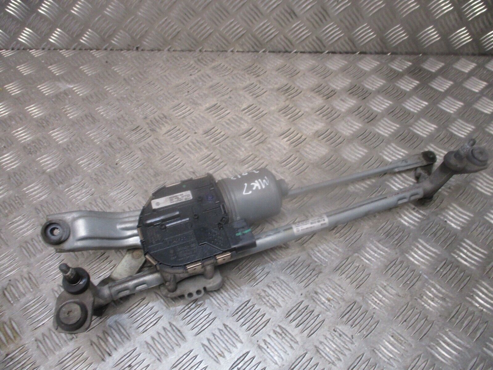 2015 GENUINE VW GOLF MK7 FRONT WINDSCREEN WIPER MOTOR LINKAGE 5G2955023C - Image 5