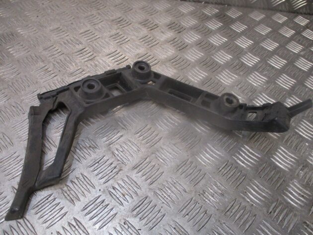 2012 GENUINE VW GOLF MK6 REAR RIGHT DRIVER SIDE BUMPER BRACKET 5K6807394