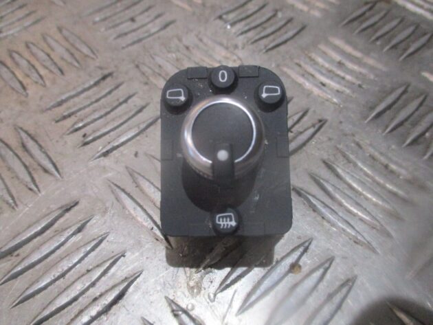 2019 GENUINE AUDI Q2 WING MIRROR ADJUSTER SWITCH 4M0959565S - Image 2