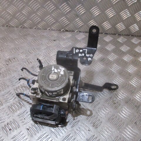 2018 GENUINE KIA PICANTO 1.0 PETROL ABS PUMP CONTROL UNIT MODULE 58900-G6990