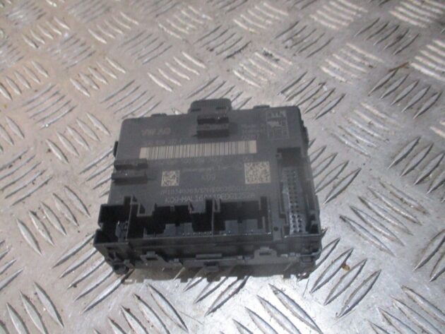2019 GENUINE AUDI Q2 FRONT LEFT PASSENGER SIDE DOOR CONTROL MODULE 5Q0959392F - Image 3