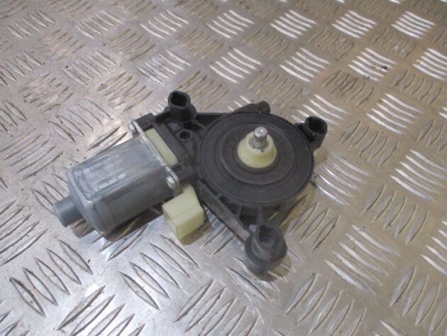 2013-17 GENUINE AUDI A3 FRONT LEFT PASSENGER SIDE WINDOW MOTOR 5Q0959802B