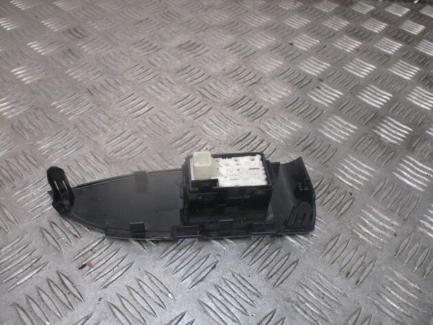 2012 GENUINE TOYOTA PRIUS FRONT LEFT PASSENGER SIDE WINDOW SWITCH 74232-47080 - Image 3