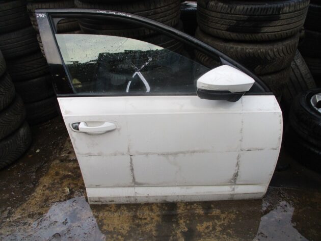 2016 GENUINE SKODA OCTAVIA FRONT RIGHT DRIVER SIDE BARE SHELL DOOR OSF - Image 2