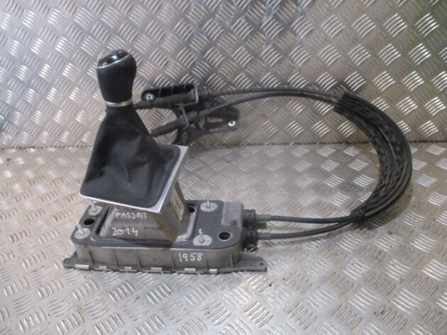 2014 GENUINE VW PASSAT B7 6 SPEED GEAR SELECTOR & LINKAGE 3C0711049AE - Image 4