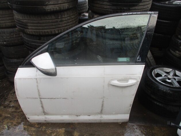 2016 GENUINE SKODA OCTAVIA FRONT LEFT PASSENEGR SIDE BARE SHELL DOOR NSF - Image 2