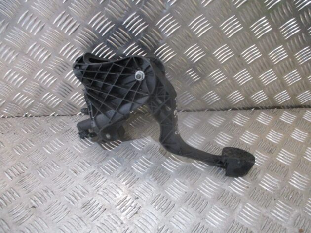 2014 GENUINE VW PASSAT B7 CLUTCH PEDAL 3C2721059BH 1K0721796K - Image 2