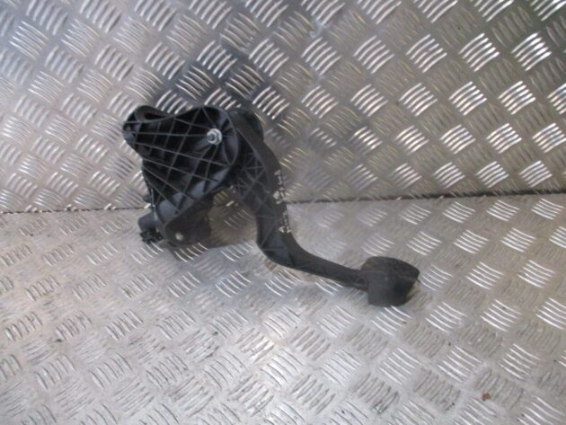2014 GENUINE VW PASSAT B7 CLUTCH PEDAL 3C2721059BH 1K0721796K - Image 3