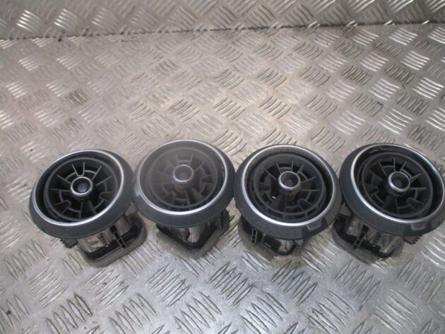 2018 GENUINE AUDI Q24 X FRONT RIGHT DRIVER SIDE DASHBOARD AIRVENTS 81A820901E - Image 4