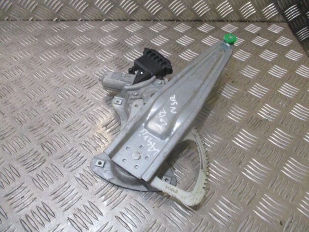 2012 GENUINE TOYOTA AURIS REAR LEFT PASSENGER SIDE WINDOW MOTOR 85701-02010