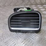 2012 GENUIN VW GOLF MK6 FRONT LEFT PASSENGER SIDE DASHBOARD AIRVENT 5K0819703K