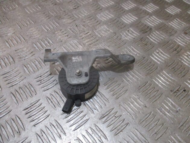 2012 GENUINE AUDI VW SCIROCCO ACTUATOR FOR IMPACT SOUND 8J0907601KKE - Image 3
