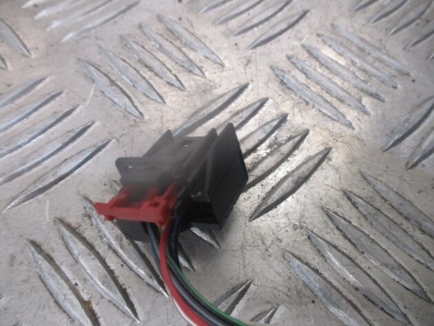 2012 GENUINE AUDI A3 FRONT LEFT PASSENGER SIDE DOOR WING MIRROR - Image 4