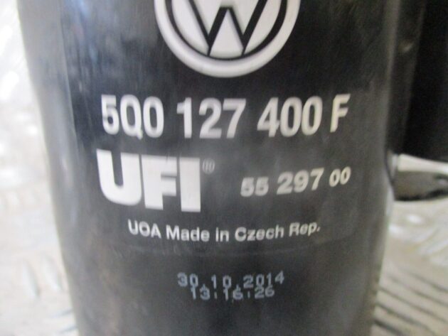 2015 GENUINE VW GOLF MK7 DIESEL FUEL FILTER HOUSING 5Q0127400F - Image 3