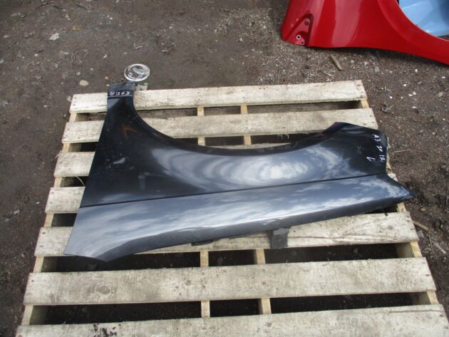2012 GENUINE AUDI A3 8P FRONT LEFT PASSENGER SIDE WING FENDER IN GOOD CONDITION