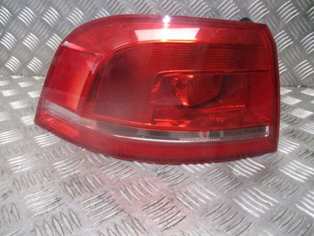 2014 GENUINE VW PASSAT ESTATE REAR LEFT PASSENGER SIDE TAILLIGHT LAMP 3AF945095E
