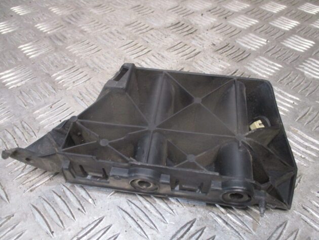 2014 SEAT LEON FRONT RIGHT DRIVER SIDE BUMPER MOUNT BRACKET HOLDER 5F0807050 - Image 2