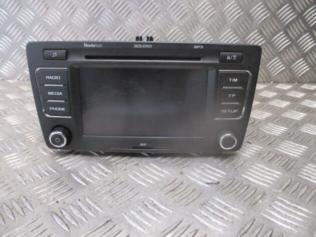 2012 SKODA OCTAVIA RADIO MULTIMEDIA STEREO CD PLAYER HEAD UNIT 1Z0035156F - Image 2