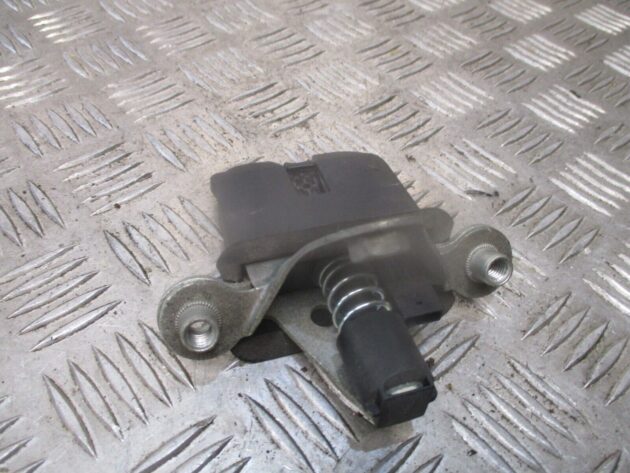 2012 GENUINE SKODA OCTAVIA REAR TAILGATE BOOT LOCK MECHANISM 1Z5827501B - Image 2