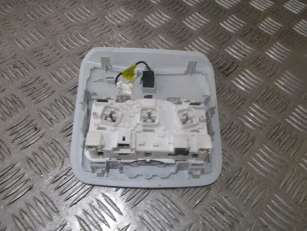 2014 GENUINE PEUGEOT 208 FRONT ROOF READING LIGHT LAMP 9674441377 - Image 3