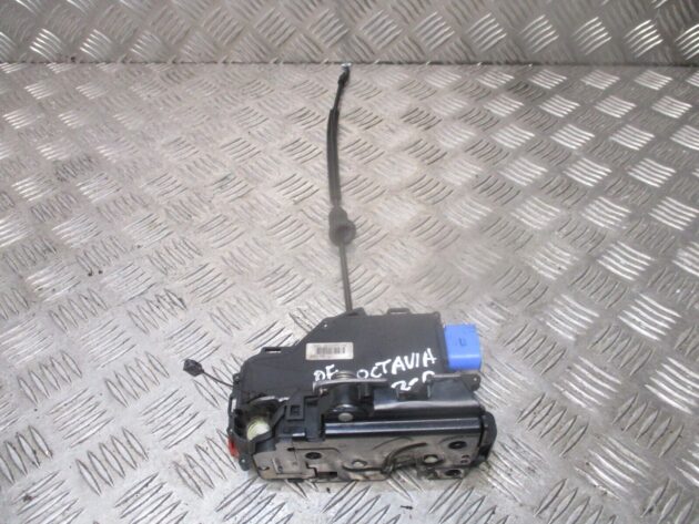 2012 GENUINE SKODA OCTAVIA FRONT RIGHT DRIVER SIDE DOOR LOCK MECHANISM 3D283701S - Image 3