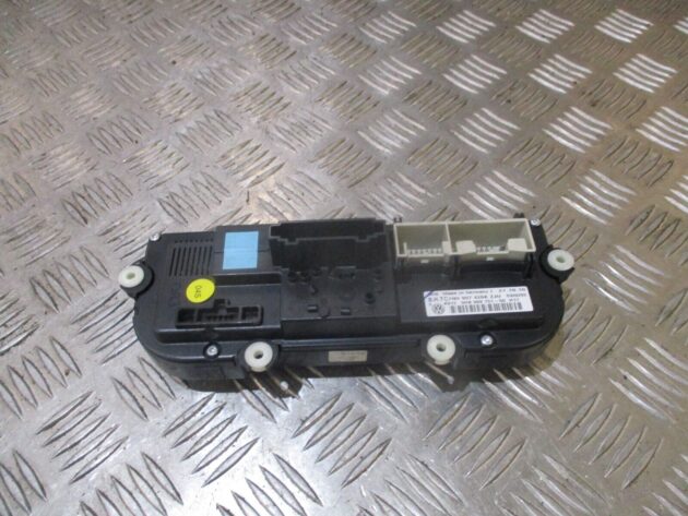 2012 GENUINE VW GOLF MK6 AC HEATER CLIMATE CONTROL SWITCH PANEL 5HB009751 - Image 4