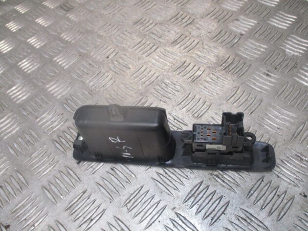 2011 GENUINE NISSAN QASHQAI REAR LEFT PASSENGER SIDE WINDOW SWITCH 25411BROOA - Image 2