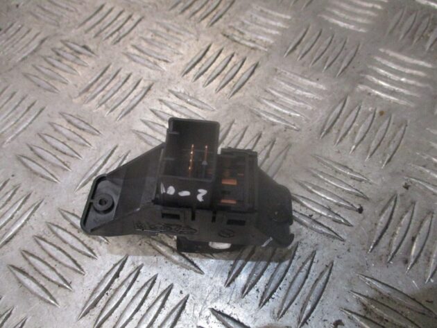 2017 GENUINE KIA RIO FRONT LEFT PASSENGER SIDE WINDOW SWITCH 93575-H8500 - Image 3