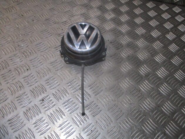 2014 GENUINE VW GOLF MK7 REAR TAILGATE BOOT BADGE RELEASE HANDLE 5G6827469F - Image 2